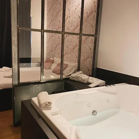 Royalroom2.0-Relaxing Spa & Luxury Apartments Lido di Ostia Exterior photo
