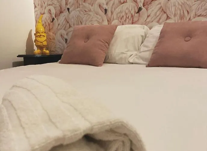 Royalroom2.0-Relaxing Spa & Luxury Apartments