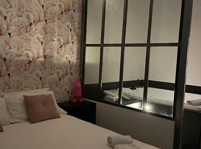 Royalroom2.0-Relaxing Spa & Luxury Apartments